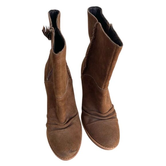 UGG Australia Bianka Suede Water-Resistant Heeled Boots Brown Size 7 - Picture 5 of 8